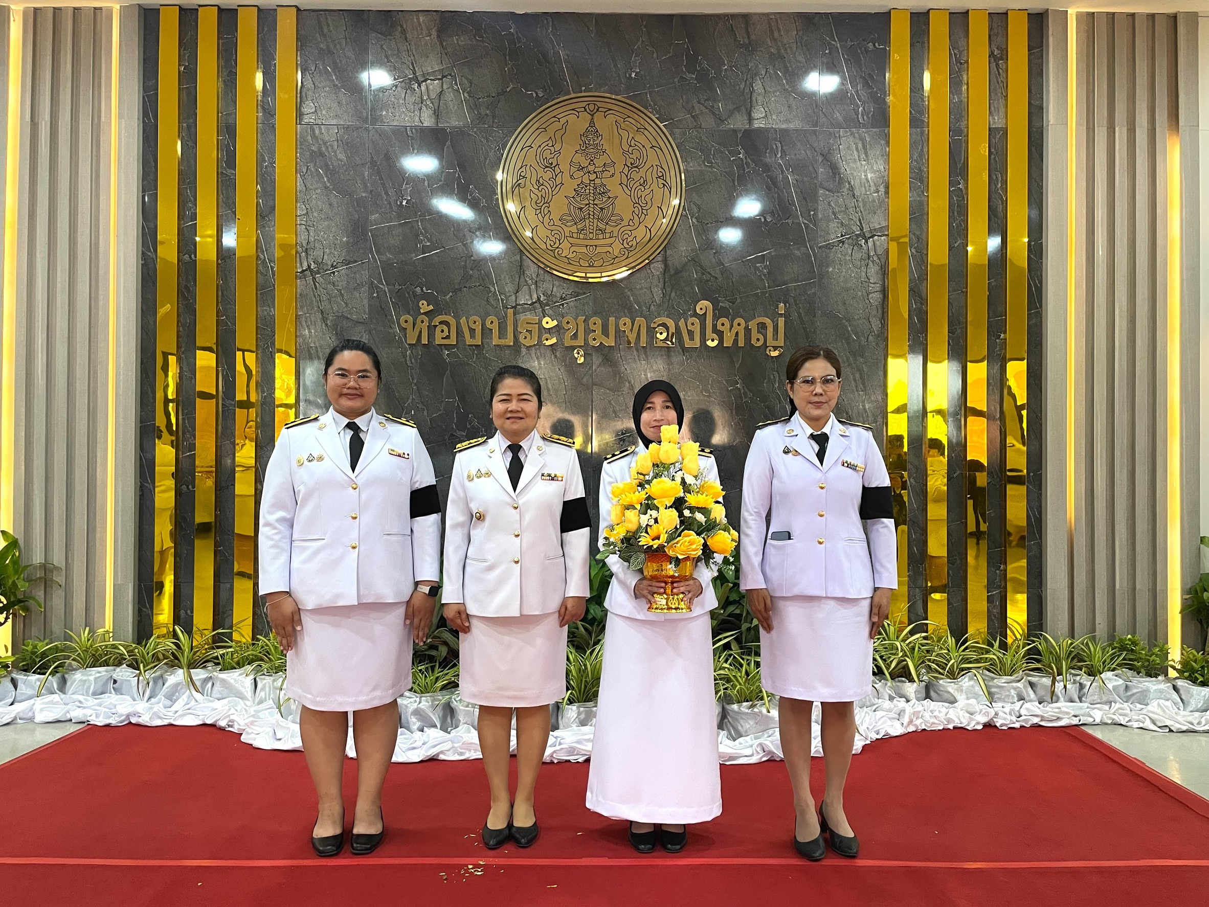 ศพช.อุดรธานี ร่วมพิธีถวายสักการะเนื่องในวันพระบาทสมเด็จพระพุทธยอดฟ้าจุฬาโลกมหาราช และวันที่ระลึกมหาจักรีบรมราชวงศ์ ประจำปีพุทธศักราช 2569